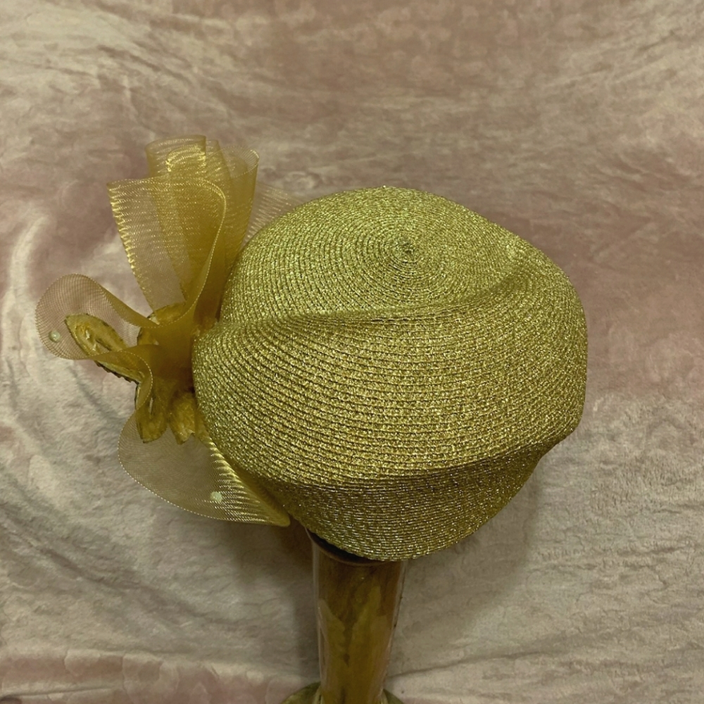 Church hat - Picture 2 of 2